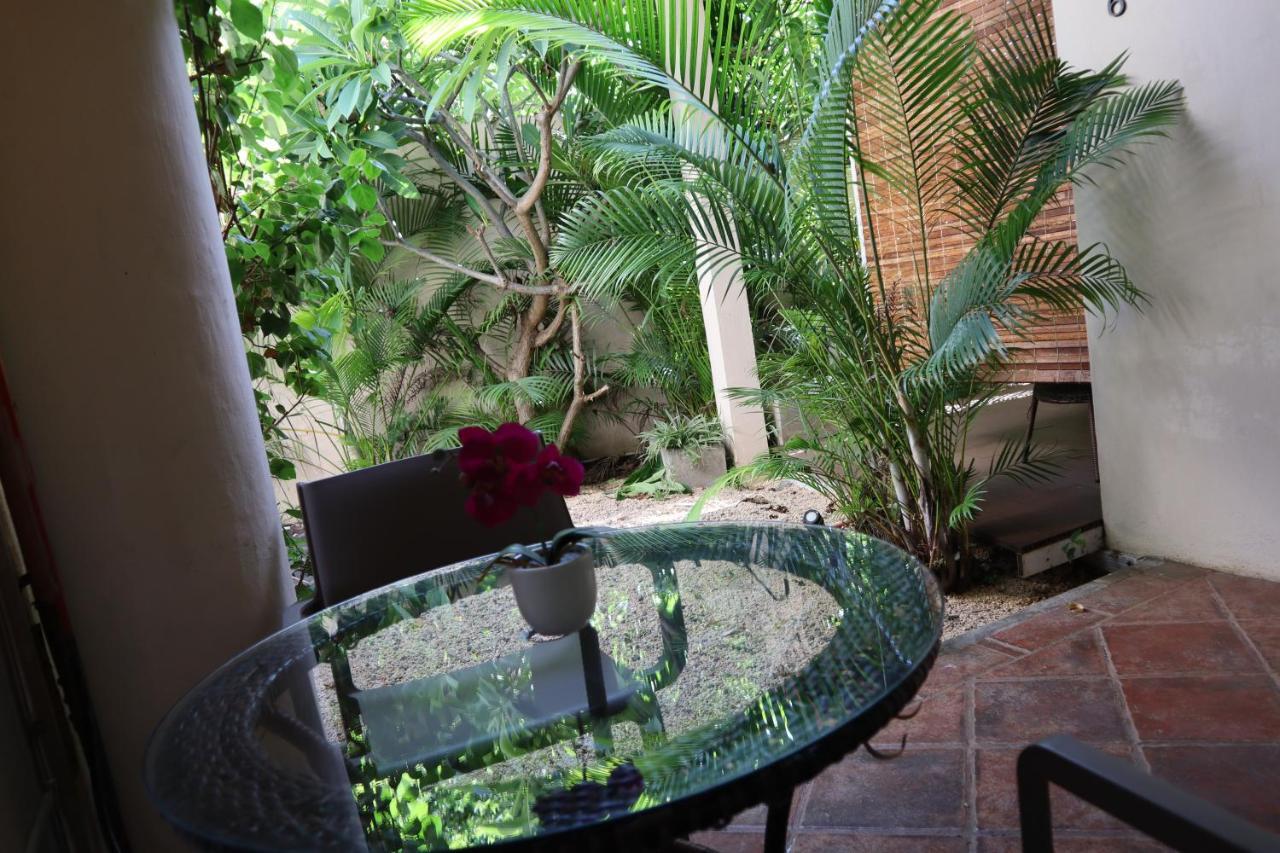 Le Gite Du Bonheur Guest House & Car Rental Tamarin Exterior foto