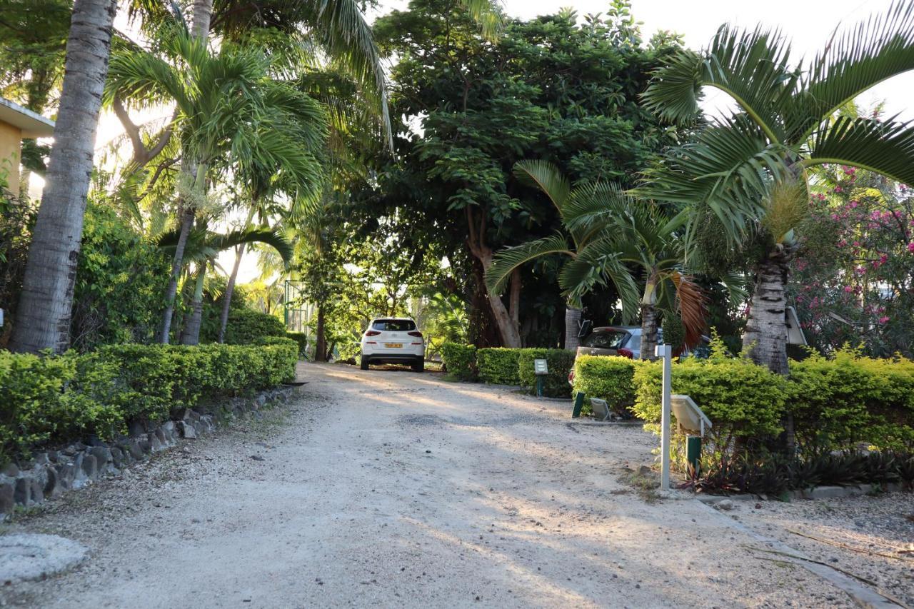 Le Gite Du Bonheur Guest House & Car Rental Tamarin Exterior foto